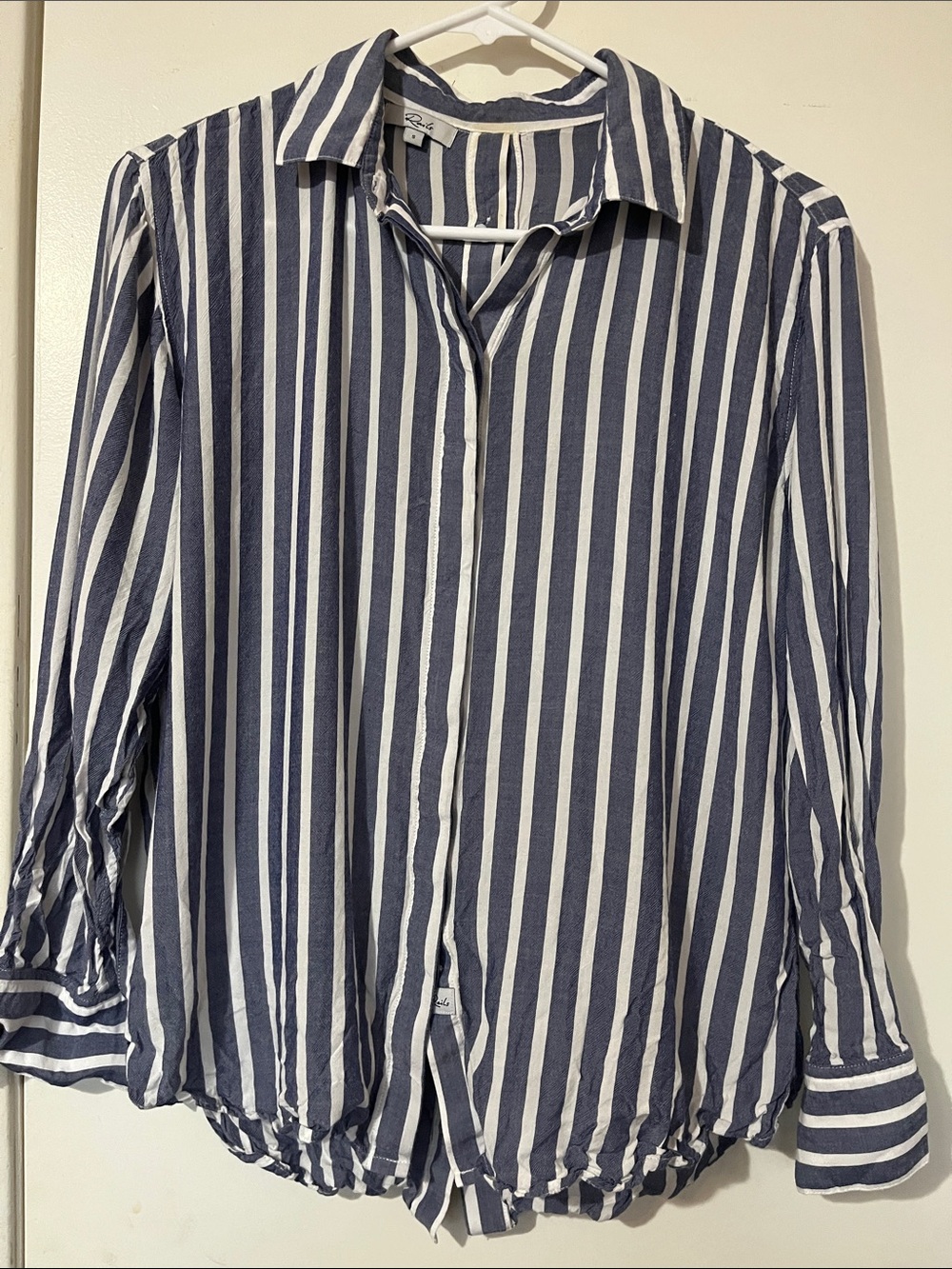 Rails Navy and White Avery White storm  Stripe Casual Button-Down Shirt sz S